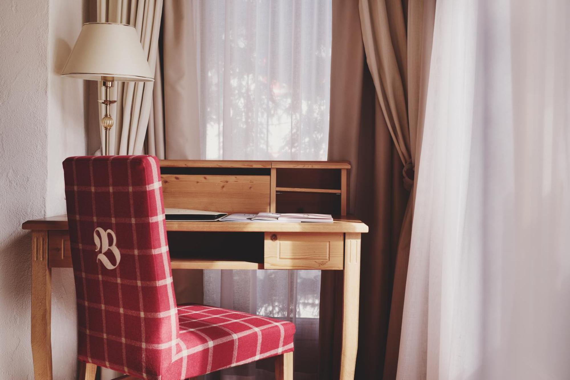 Burg Hotel Oberlech Eksteriør bilde